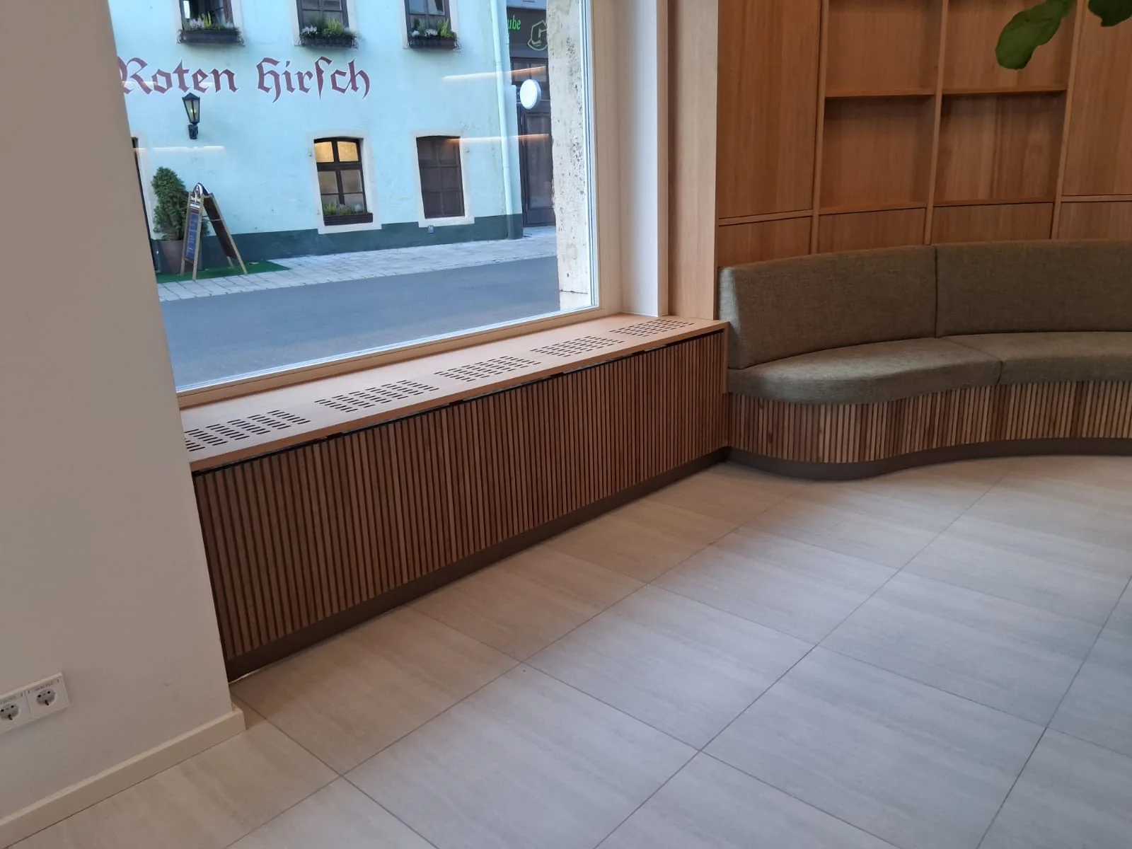 Innenausbau Projekt Rundtheke